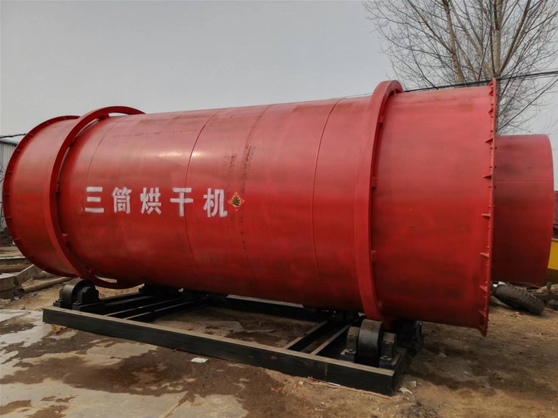 Three cylinder dryer