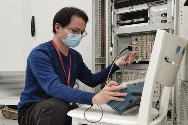 与时间赛跑，党员冲锋不停步